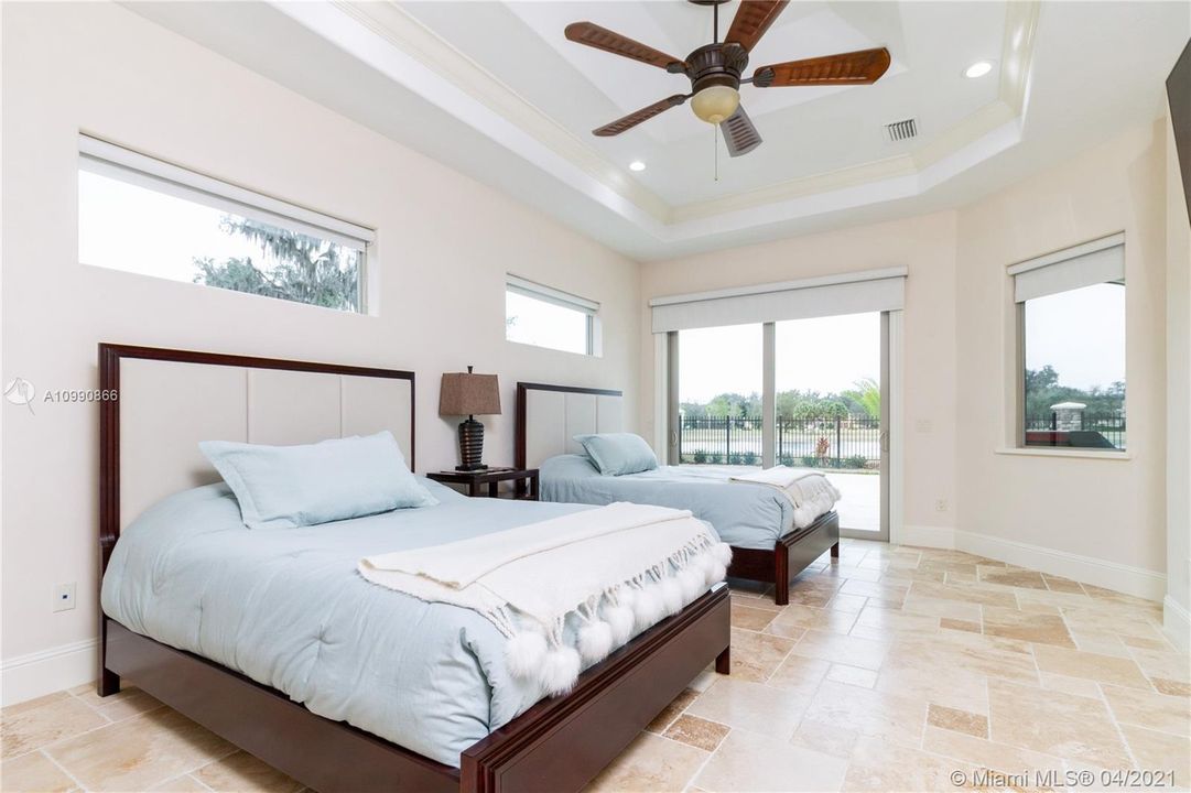 Recently Sold: $798,000 (3 beds, 3 baths, 3300 Square Feet)