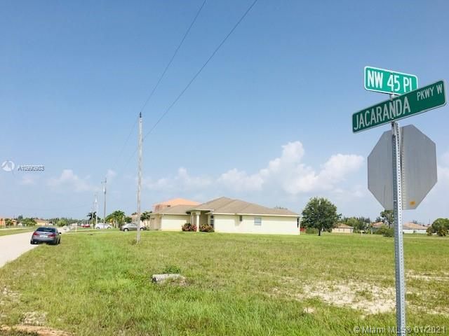 Vendido Recientemente: $17,800 (0.23 acres)