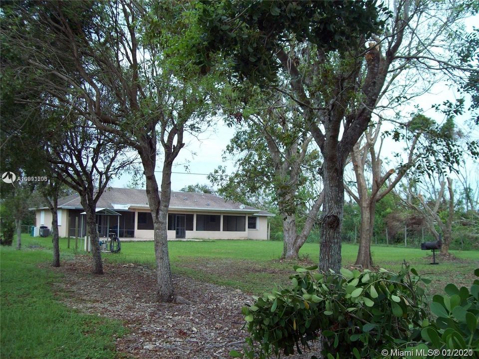 Recientemente alquilado: $2,700 (3 camas, 2 baños, 1872 Pies cuadrados)