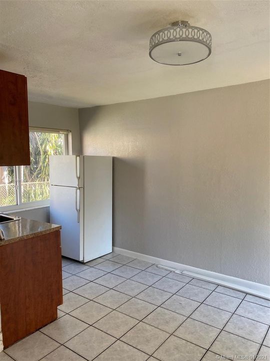 Recently Rented: $750 (1 beds, 1 baths, 1838 Square Feet)