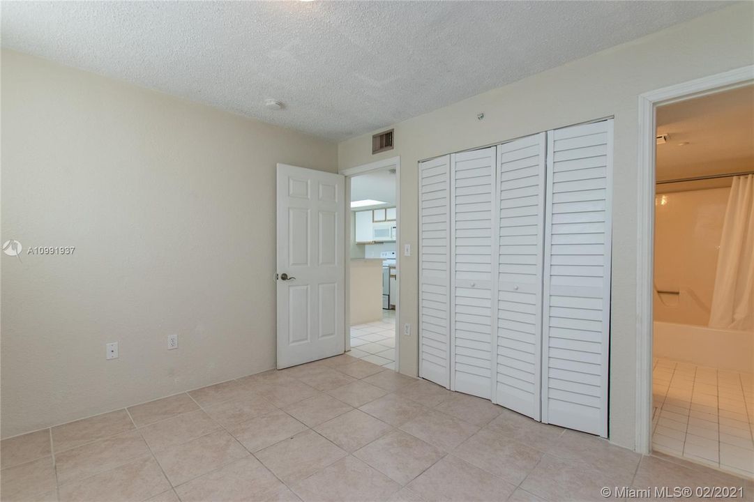 Recently Sold: $448,500 (2 beds, 2 baths, 772 Square Feet)