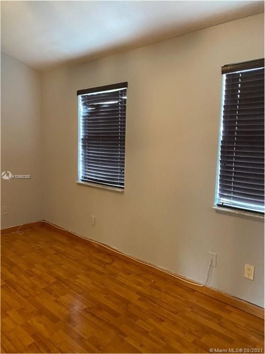 Recently Rented: $2,100 (2 beds, 2 baths, 1120 Square Feet)