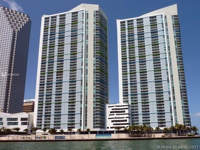 Recently Rented: $2,900 (2 beds, 2 baths, 1227 Square Feet)