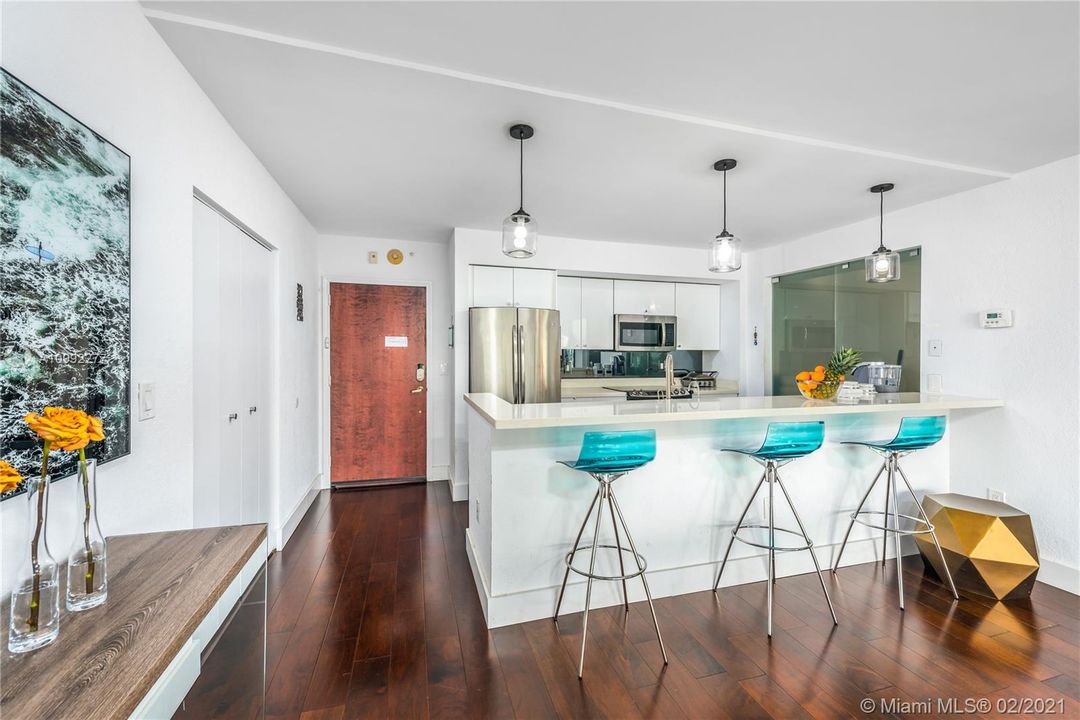 Recently Sold: $459,000 (2 beds, 2 baths, 1340 Square Feet)