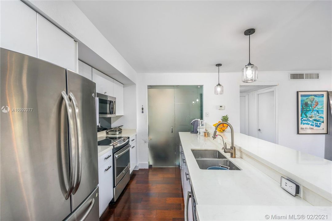 Recently Sold: $459,000 (2 beds, 2 baths, 1340 Square Feet)