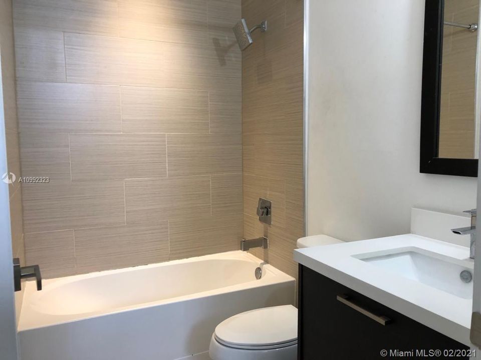 Недавно арендовано: $3,300 (4 спален, 3 ванн, 2481 Квадратных фут)