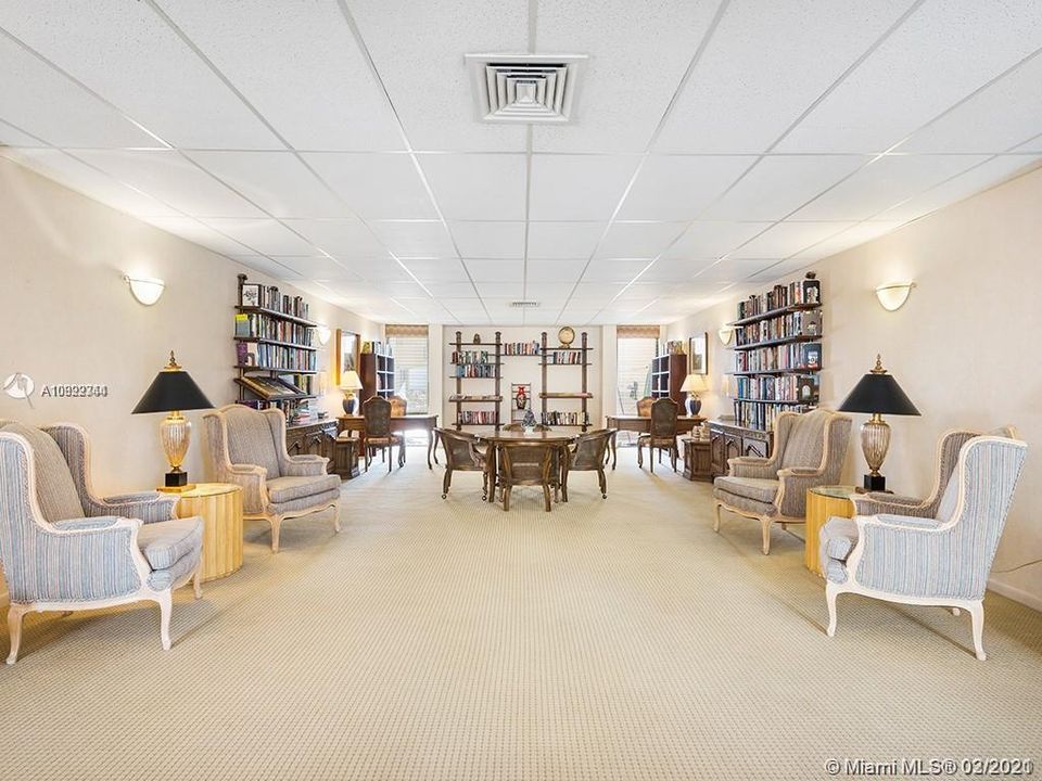 Recently Rented: $3,200 (2 beds, 2 baths, 1200 Square Feet)