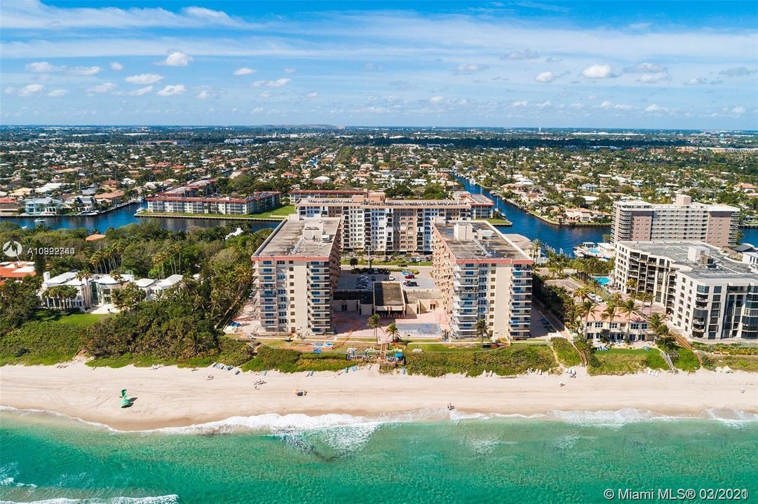 Recently Rented: $3,200 (2 beds, 2 baths, 1200 Square Feet)