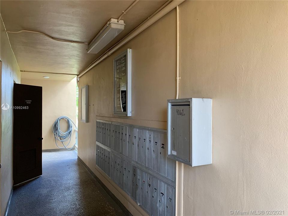 最近售出: $49,900 (1 贝兹, 1 浴室, 590 平方英尺)