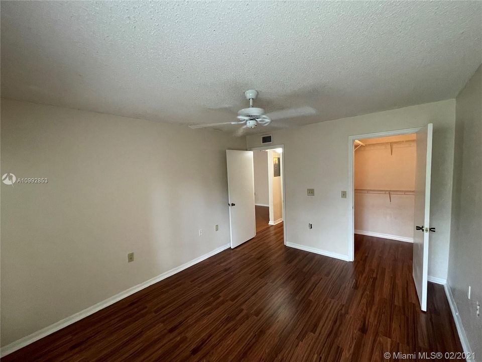 Recientemente alquilado: $1,290 (1 camas, 1 baños, 743 Pies cuadrados)