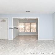 Vendido Recientemente: $249,900 (3 camas, 2 baños, 1782 Pies cuadrados)