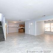 Vendido Recientemente: $249,900 (3 camas, 2 baños, 1782 Pies cuadrados)