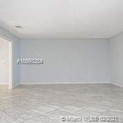 Vendido Recientemente: $249,900 (3 camas, 2 baños, 1782 Pies cuadrados)