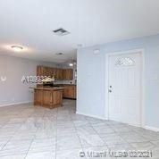 Vendido Recientemente: $249,900 (3 camas, 2 baños, 1782 Pies cuadrados)