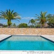 Vendido Recientemente: $249,900 (3 camas, 2 baños, 1782 Pies cuadrados)