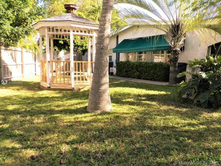 Recently Sold: $692,000 (3 beds, 2 baths, 1792 Square Feet)
