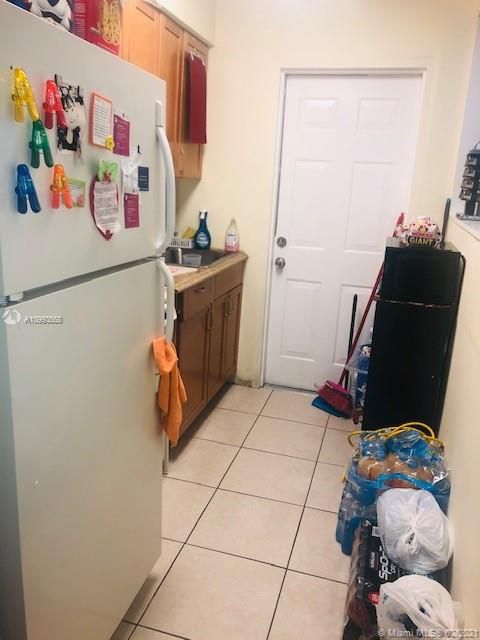 Recently Sold: $90,000 (1 beds, 1 baths, 620 Square Feet)