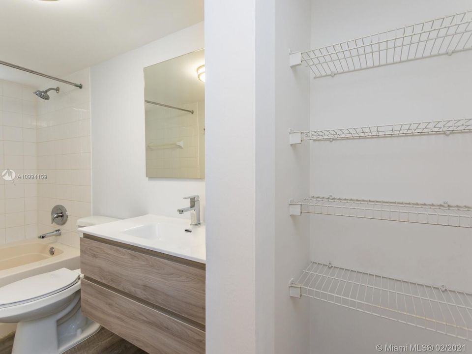 Недавно арендовано: $1,550 (1 спален, 1 ванн, 827 Квадратных фут)