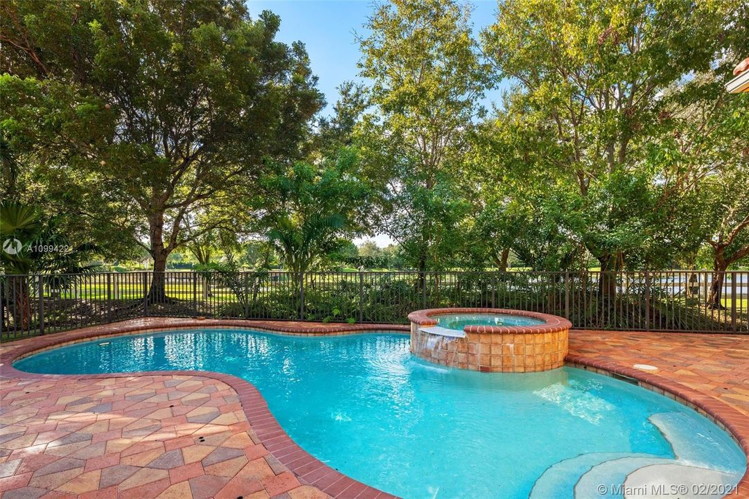 Recently Rented: $5,000 (6 beds, 4 baths, 4323 Square Feet)