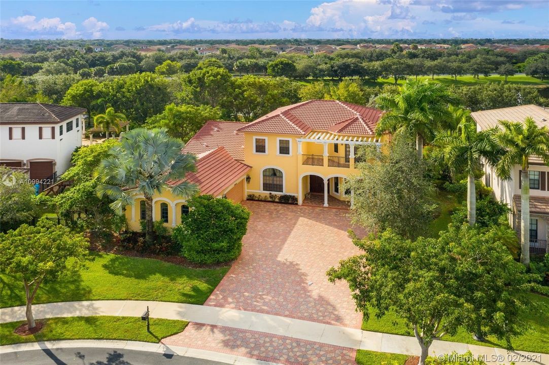 Recently Rented: $5,000 (6 beds, 4 baths, 4323 Square Feet)