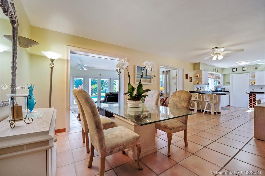 Gracious Dining Room