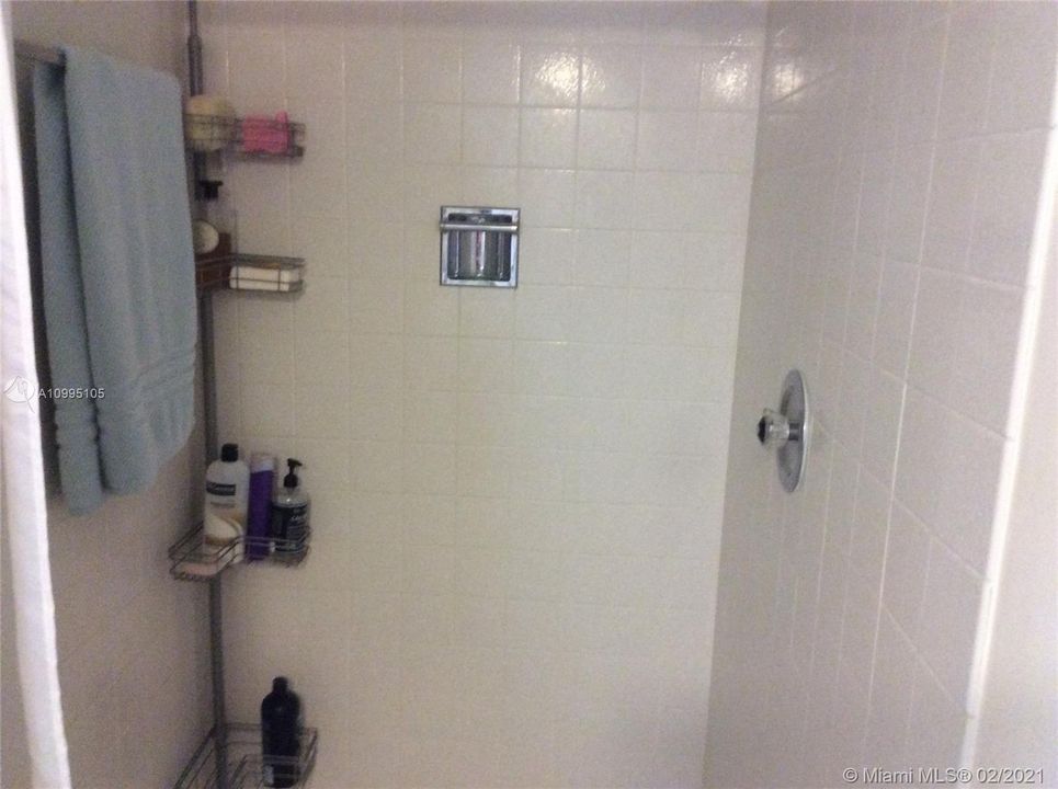 Vendido Recientemente: $375,000 (2 camas, 2 baños, 1085 Pies cuadrados)