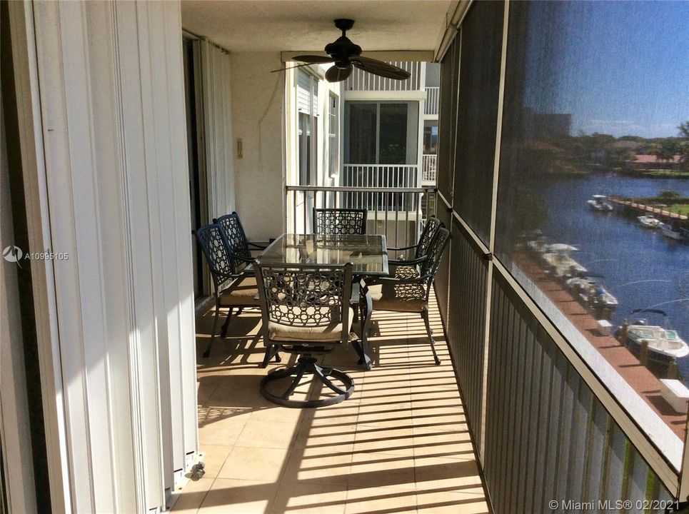 Vendido Recientemente: $375,000 (2 camas, 2 baños, 1085 Pies cuadrados)