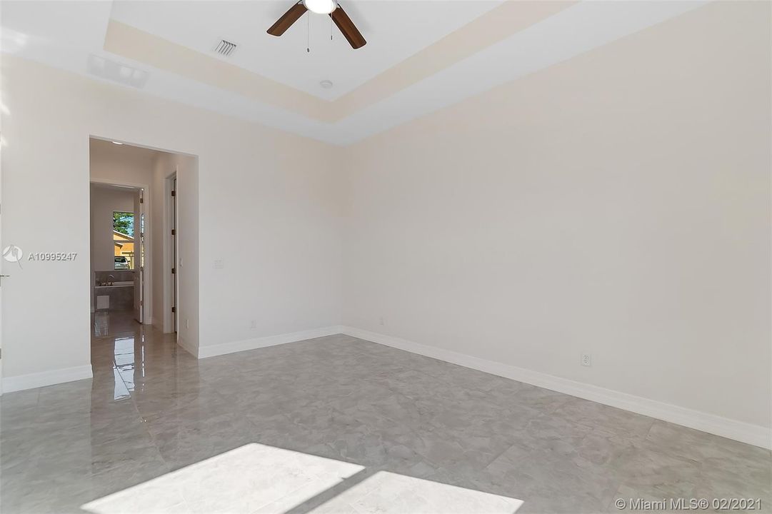 Недавно продано: $305,000 (3 спален, 2 ванн, 1819 Квадратных фут)