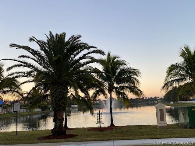 Recently Sold: $265,000 (3 beds, 2 baths, 1505 Square Feet)