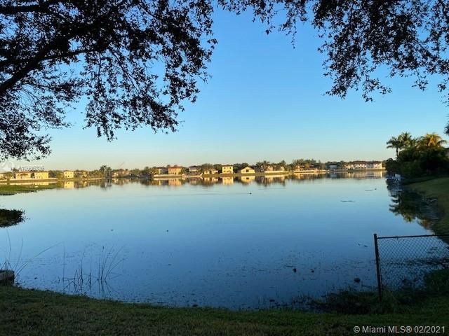 Recently Sold: $265,000 (3 beds, 2 baths, 1505 Square Feet)