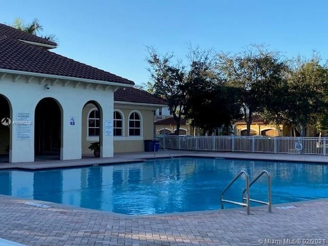 Recently Sold: $265,000 (3 beds, 2 baths, 1505 Square Feet)