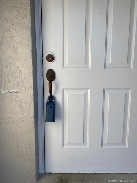 Recently Sold: $265,000 (3 beds, 2 baths, 1505 Square Feet)