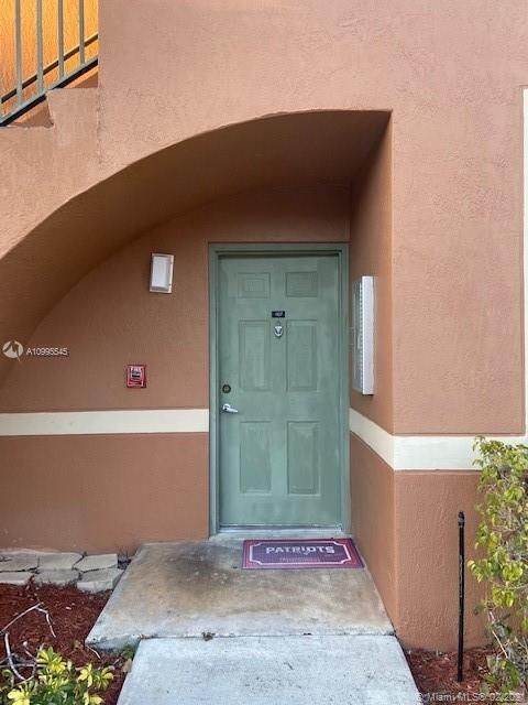 Recently Sold: $140,000 (1 beds, 1 baths, 691 Square Feet)