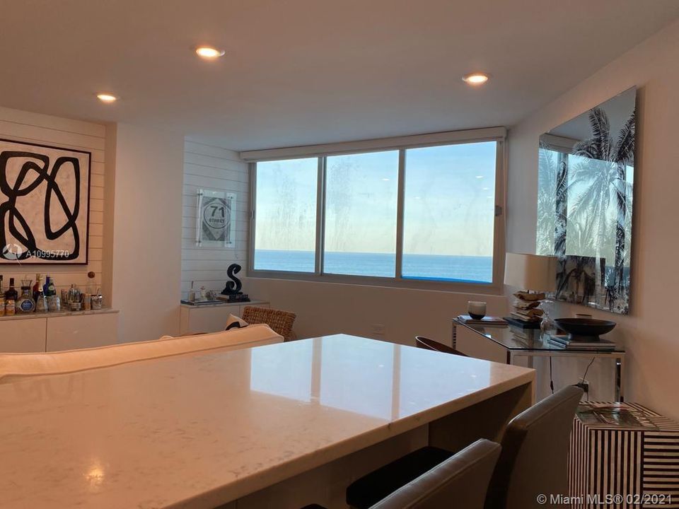 Recently Rented: $2,200 (1 beds, 2 baths, 1010 Square Feet)