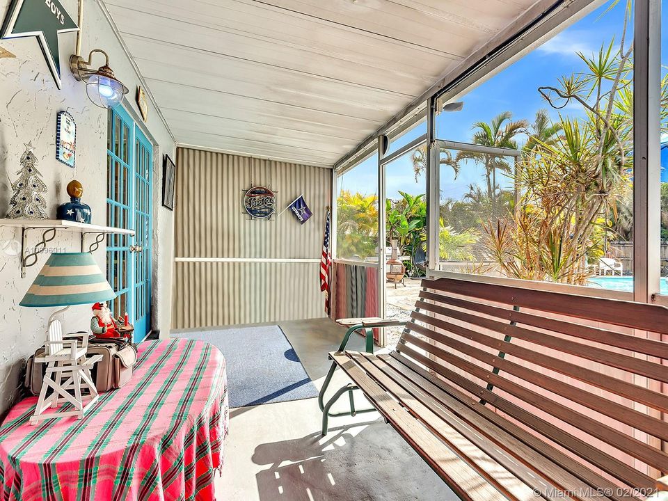 Vendido Recientemente: $269,900 (3 camas, 2 baños, 1500 Pies cuadrados)