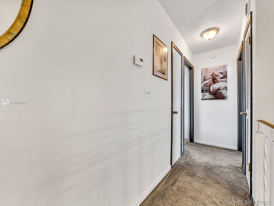 Vendido Recientemente: $269,900 (3 camas, 2 baños, 1500 Pies cuadrados)