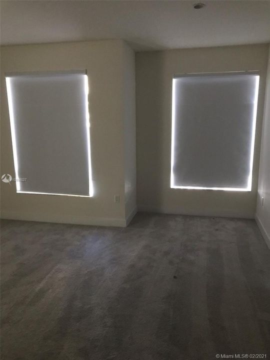 最近租的: $2,500 (3 贝兹, 2 浴室, 1360 平方英尺)