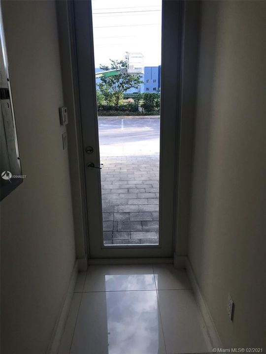 最近租的: $2,500 (3 贝兹, 2 浴室, 1360 平方英尺)