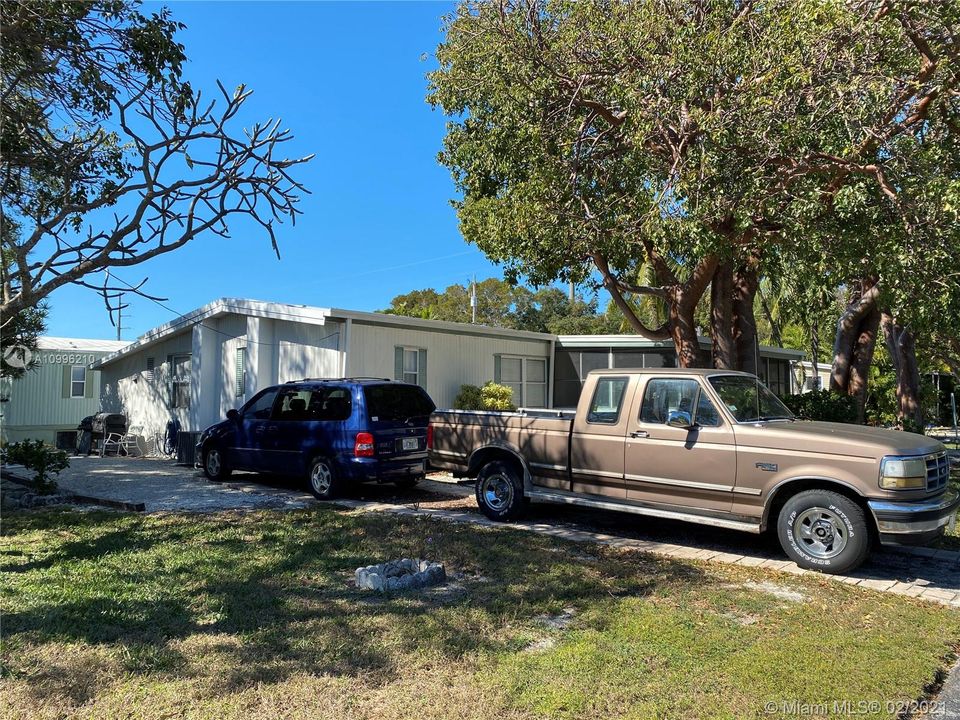 Recently Sold: $263,000 (2 beds, 2 baths, 1452 Square Feet)