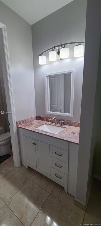 Recently Sold: $205,000 (3 beds, 2 baths, 1298 Square Feet)