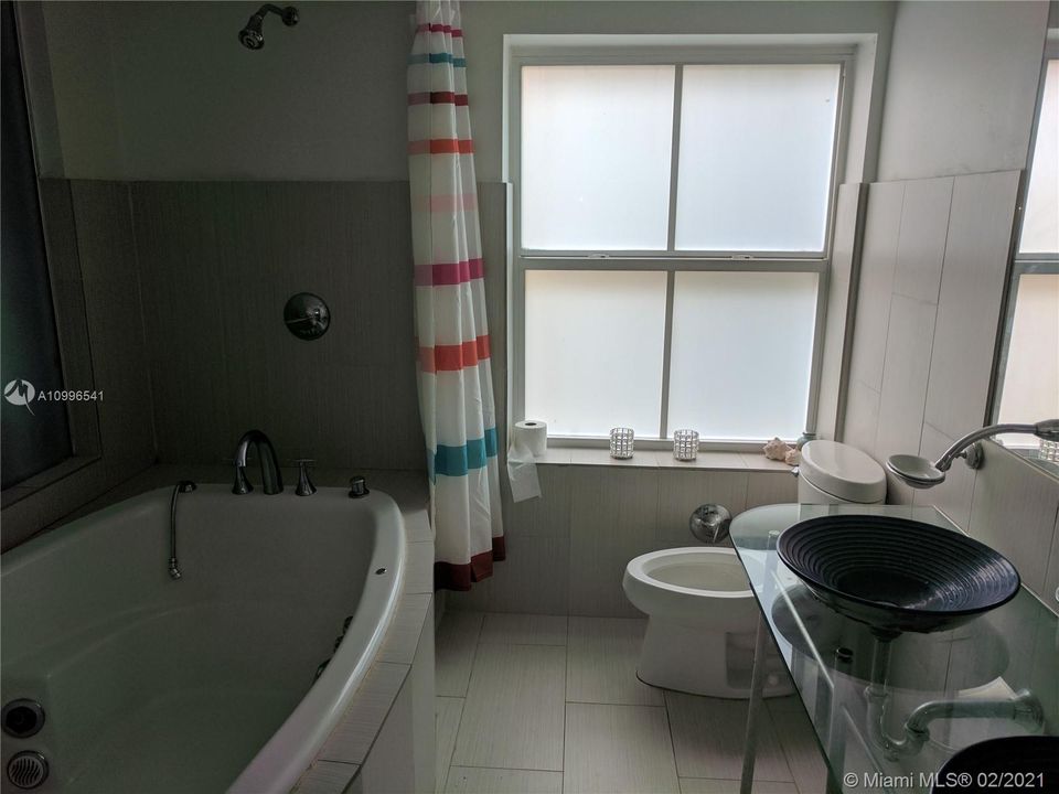 Недавно арендовано: $1,400 (1 спален, 1 ванн, 580 Квадратных фут)