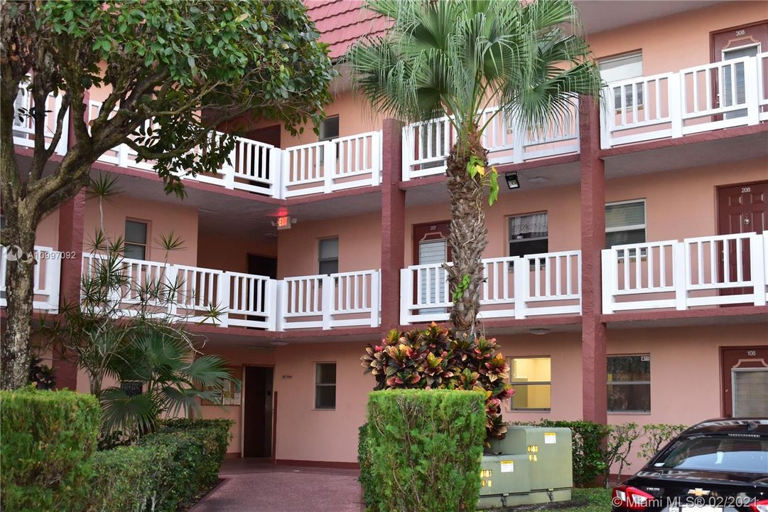 Recently Sold: $54,000 (1 beds, 1 baths, 640 Square Feet)