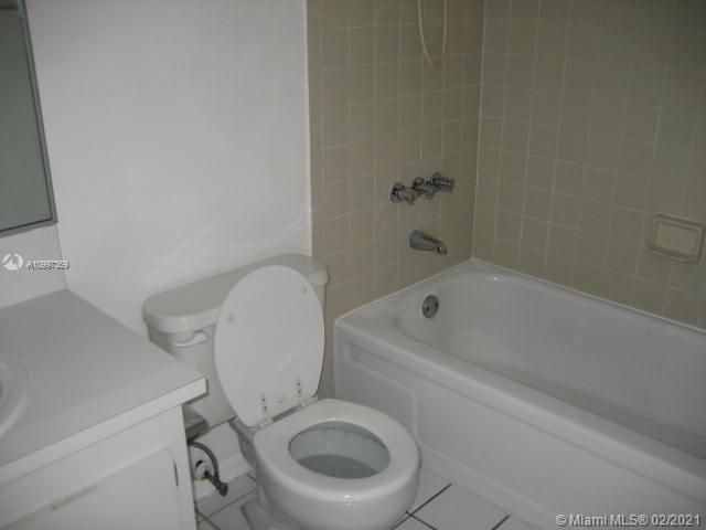 最近租的: $1,450 (2 贝兹, 2 浴室, 866 平方英尺)