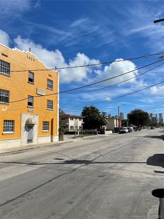 Recently Sold: $130,000 (2 beds, 1 baths, 715 Square Feet)