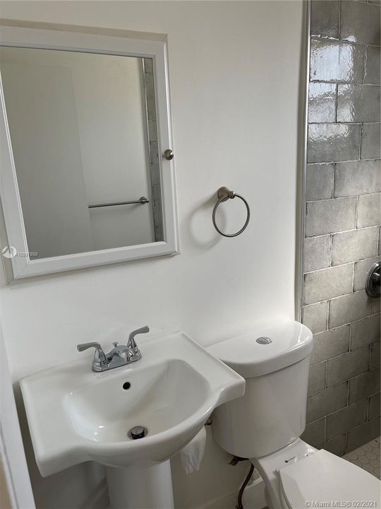 Recently Sold: $130,000 (2 beds, 1 baths, 715 Square Feet)