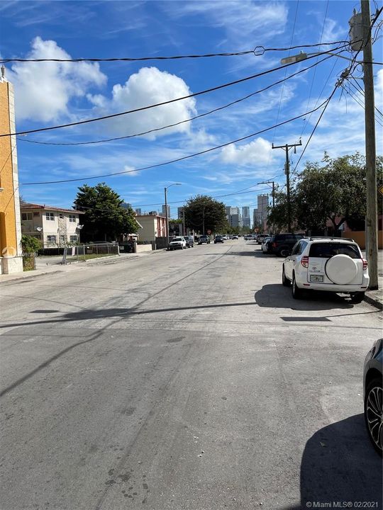 Recently Sold: $130,000 (2 beds, 1 baths, 715 Square Feet)