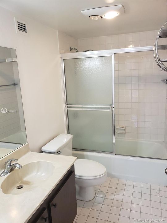 Недавно арендовано: $1,900 (1 спален, 1 ванн, 868 Квадратных фут)