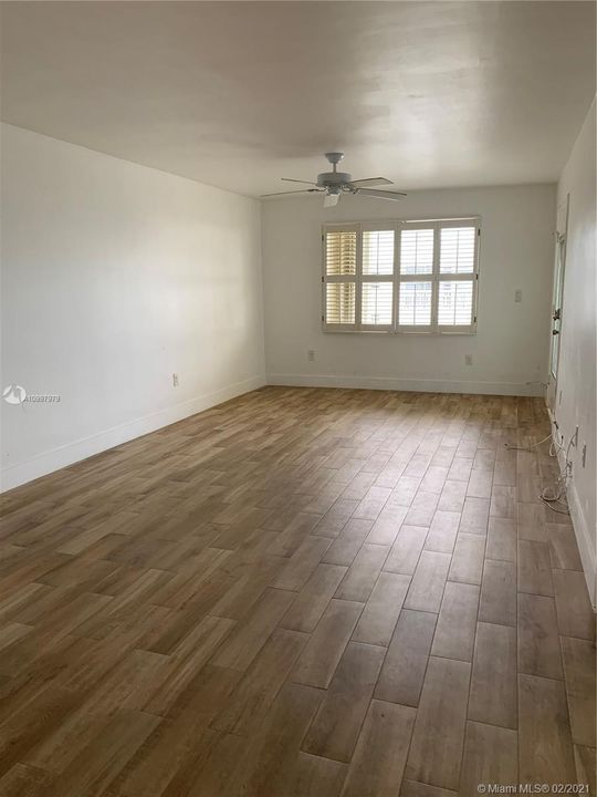 Recently Rented: $1,750 (1 beds, 1 baths, 730 Square Feet)