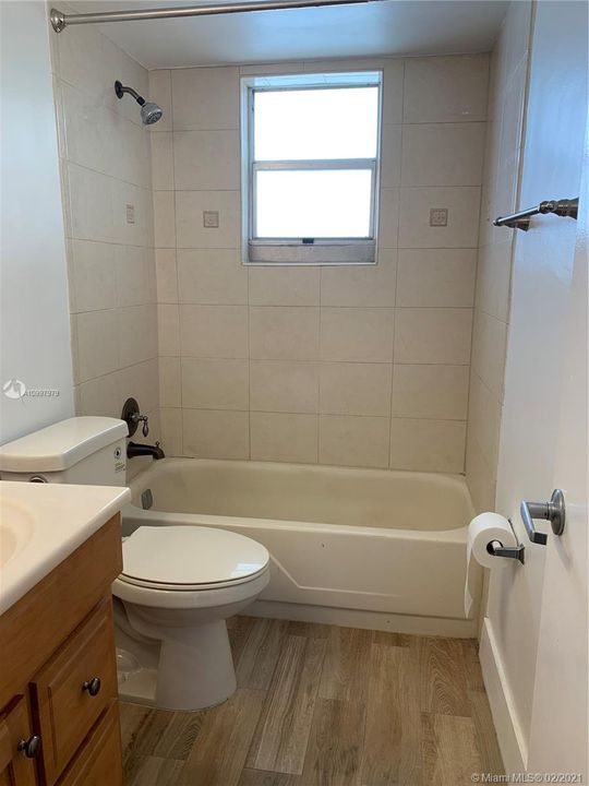 Recently Rented: $1,750 (1 beds, 1 baths, 730 Square Feet)