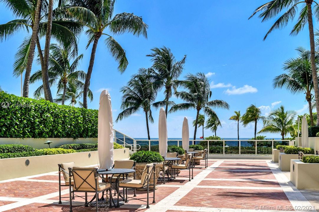 Recently Sold: $1,950,000 (3 beds, 4 baths, 2918 Square Feet)